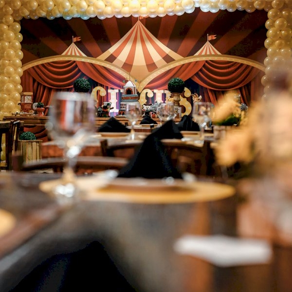 Hire Event Furniture Any Time of the Day or Night Hire Event Furniture Any Time of the Day or Night