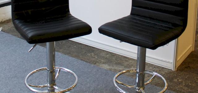 Start Up Businesses https://mill-media.s3.eu-west-2.amazonaws.com/furniture-hire-uk/article_additional/business-event11/business-event11-740x350.jpg - Furniture for exhibitors at Elite Business Event